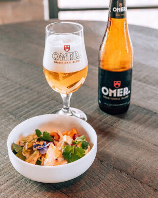 OMER zalm teriyaki bok choy soya spring onion sweet chilli lemon dressing 2 small